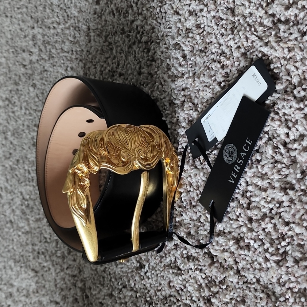 Women Versace leather belt 80/32